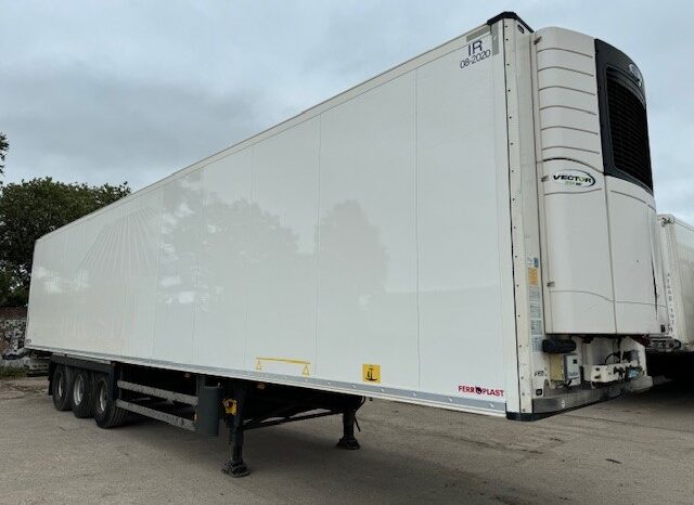 2014 Schmitz Fridge Trailer, Multi Temp, Carrier Vector 1950Mt, BPW Axles, Drum Brakes, Aluminium Floor, Barn Doors, 2 x Load Lock Rails, Raise Lower Valve Facility, Finance Options Available.